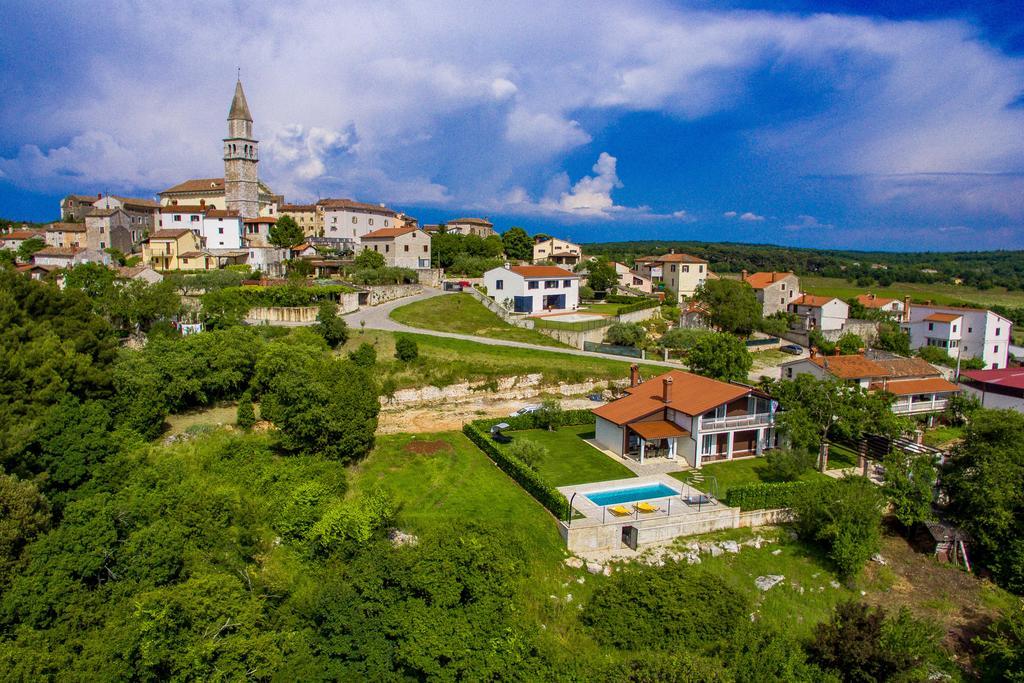 Villa Parenzana Вишнян Екстер'єр фото
