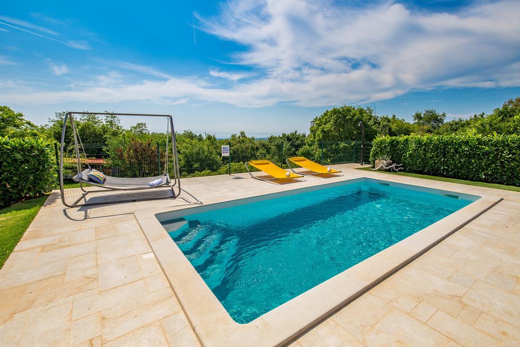 Villa Parenzana Вишнян Екстер'єр фото