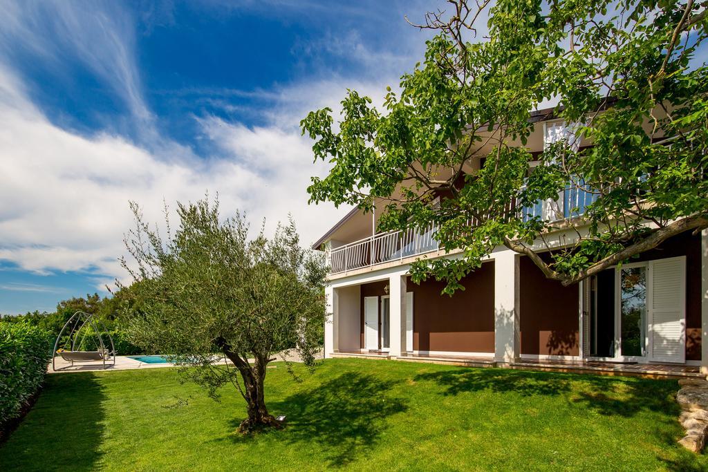 Villa Parenzana Вишнян Екстер'єр фото
