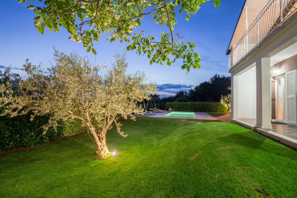 Villa Parenzana Вишнян Екстер'єр фото