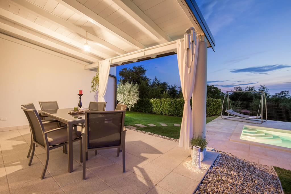 Villa Parenzana Вишнян Екстер'єр фото