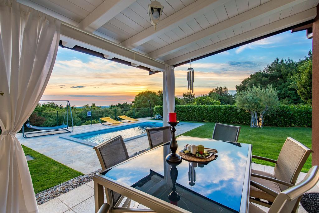 Villa Parenzana Вишнян Екстер'єр фото