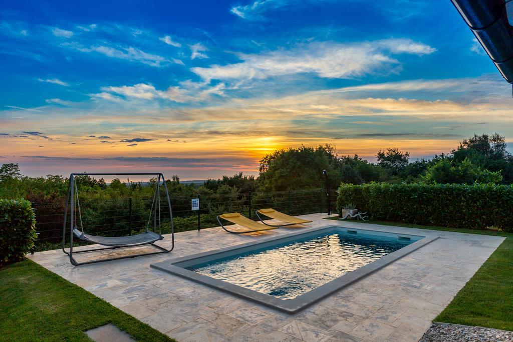 Villa Parenzana Вишнян Екстер'єр фото
